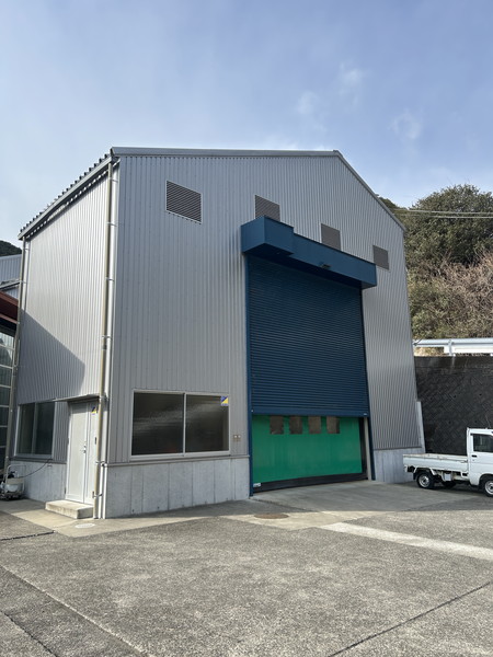 再創社の外観
